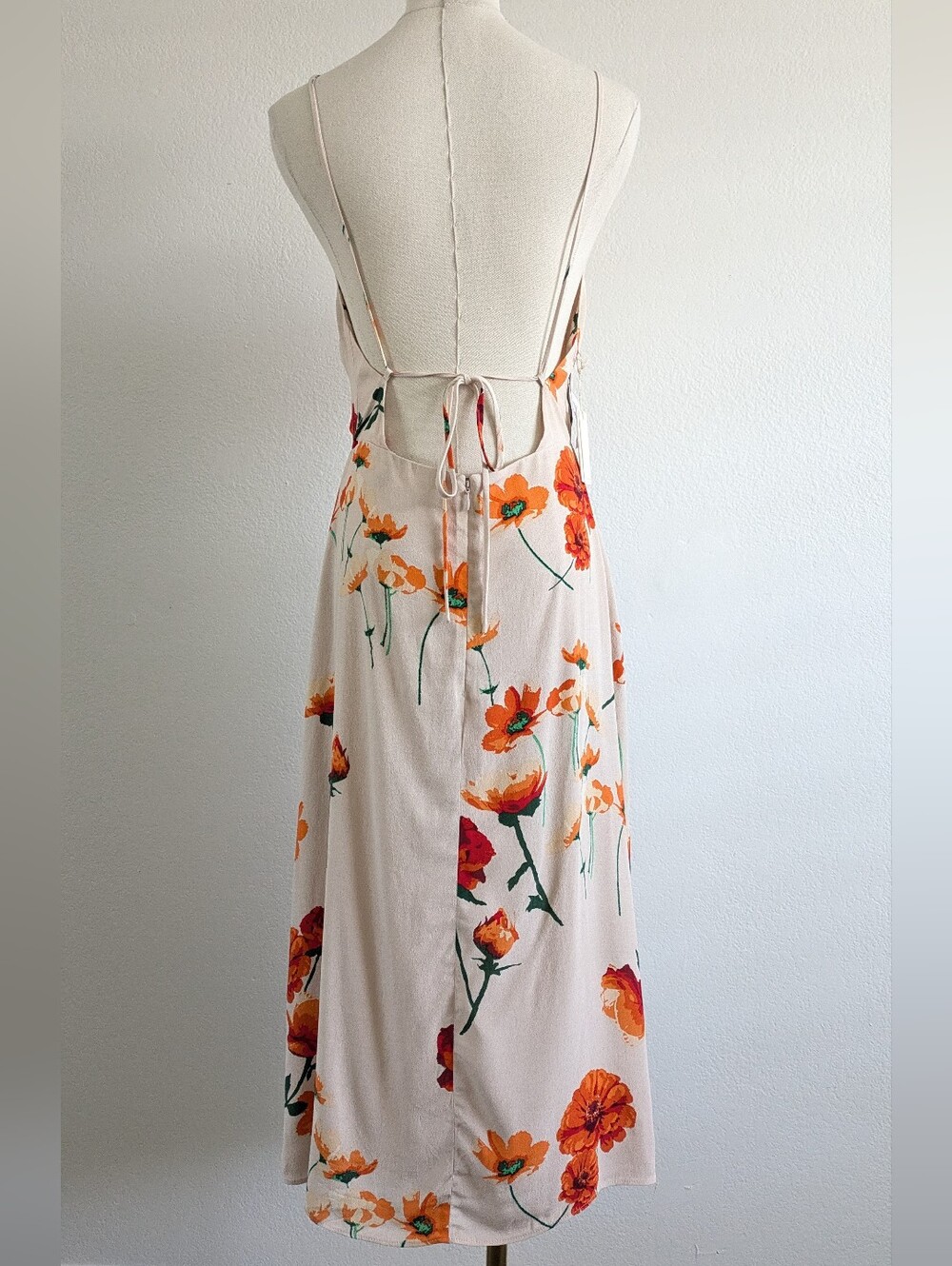 Aritzia Wilfred Floral Back-Tie Midi Dress in Cream and Orange - Picture 2 of 7